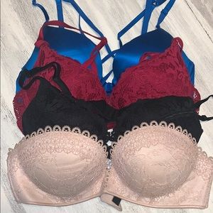 *FIVE* Victoria Secret Bras